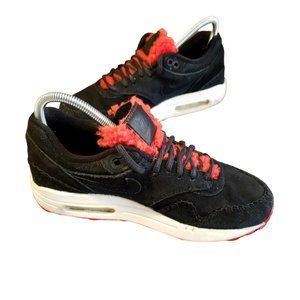 Nike Air Max 1 PRM Premium Women's Size 7.5 Sherpa Suede x Fur Black Action Red